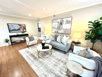 5703 Playa Del Rey