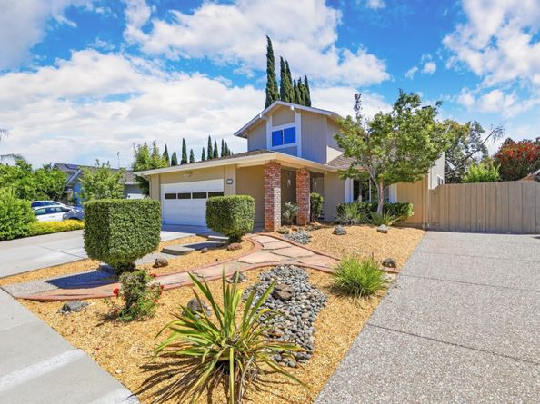 569 Gaundabert Lane, San Jose CA 95136