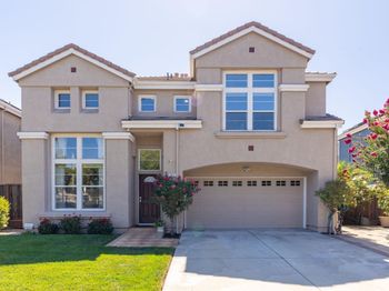 102 Triana Way