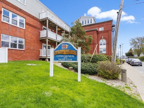 45 Main Street 21, Wareham MA 02571