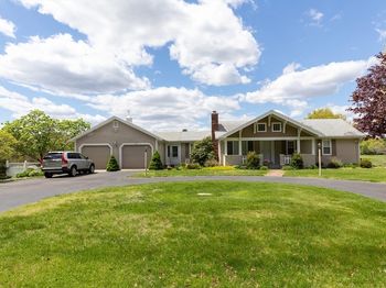 27 Reservoir Ave