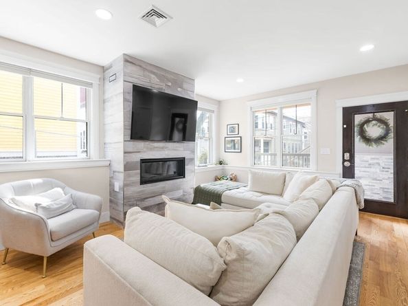 7 Whitman St A, Somerville MA 02144
