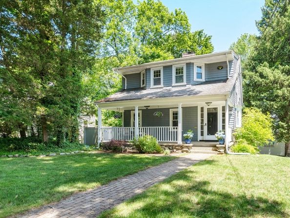 48 Cedar St, Dedham MA 02026