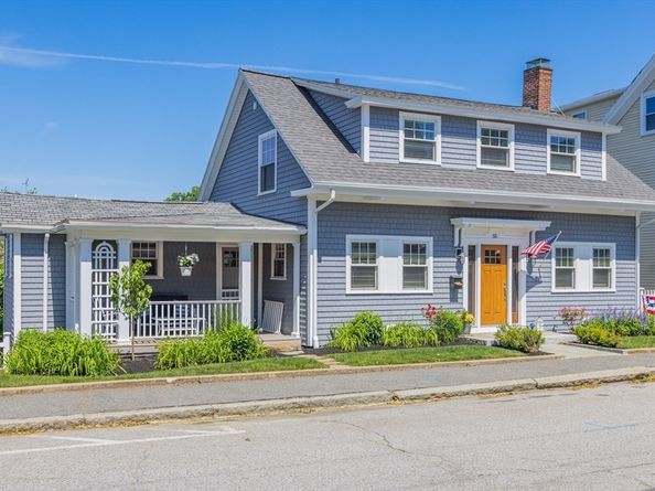 55 Gregory St, Marblehead MA 01945
