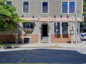 233 Cardinal Medeiros Avenue