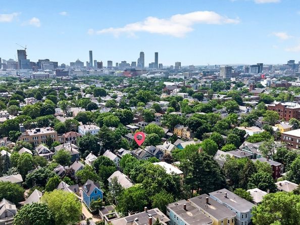 62 Antrim St, Cambridge MA 02139