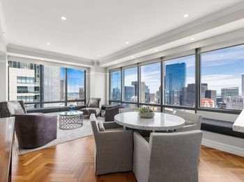 2 Avery St