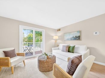 5 Silver Hill Ln