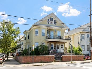 562 Main St