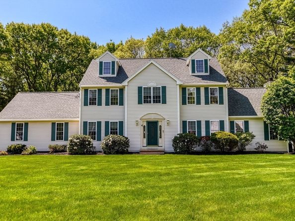 4 Dorset Drive, Walpole MA 02032