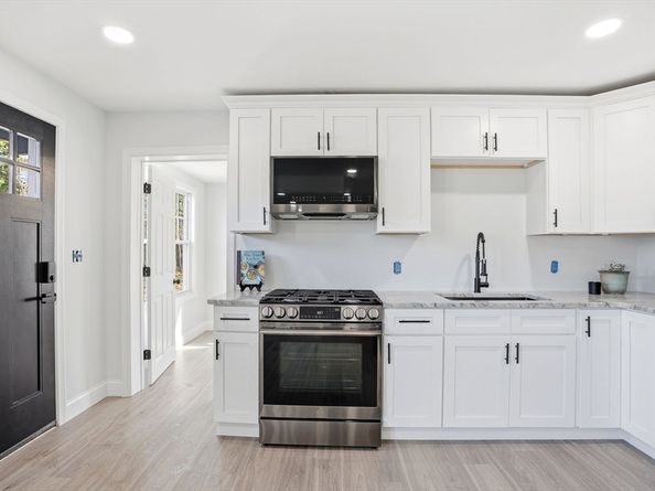 357 Wareham St, Middleboro MA 02346