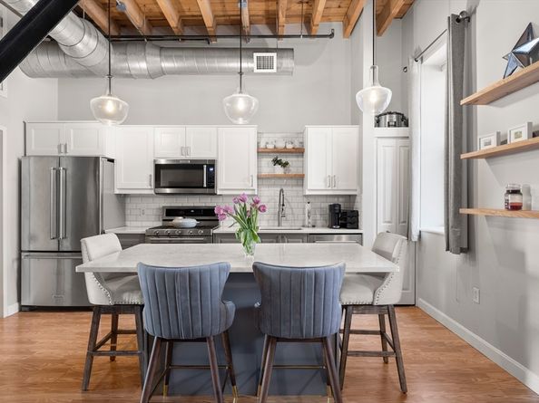 60 Dudley St 27, Chelsea MA 02150