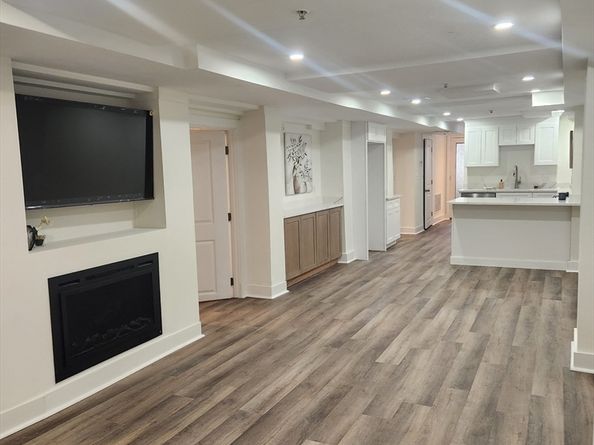 40 Highland Ave 8, Somerville MA 02143