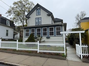 38 Bailey St