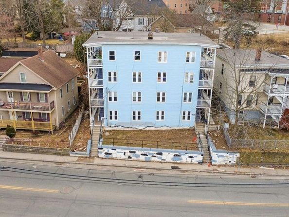573 Main Street, Southbridge MA 01550
