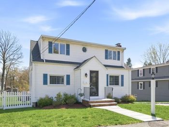112 Pleasant Street