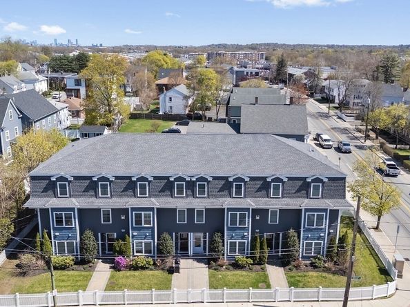 172 Bright Street 3, Waltham MA 02453