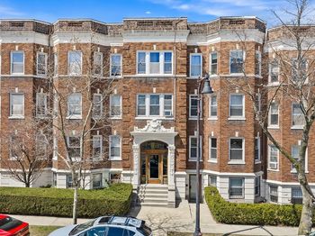 1633 Commonwealth Ave