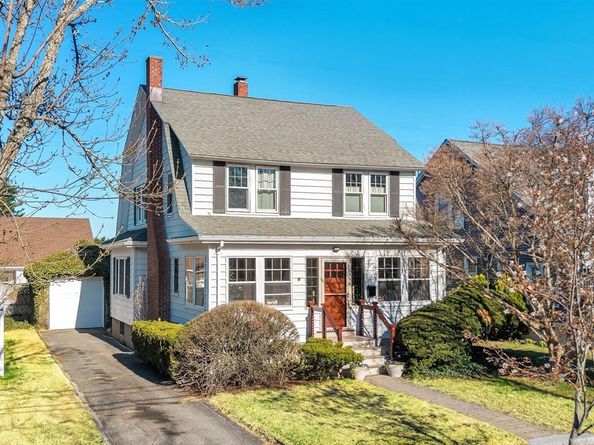 29 Thaxter Rd, Newton MA 02460
