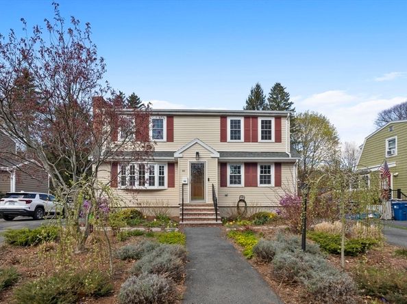 66 Pleasant St, Melrose MA 02176