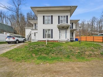 1104 Main St