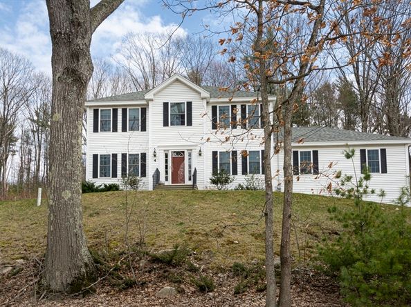 4 Brintnal Dr, Rutland MA 01543