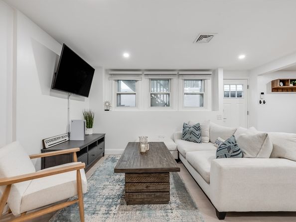 261 Silver St 1, Boston MA 02127