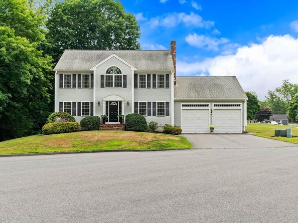 2 Ture Ln, Holbrook MA 02343