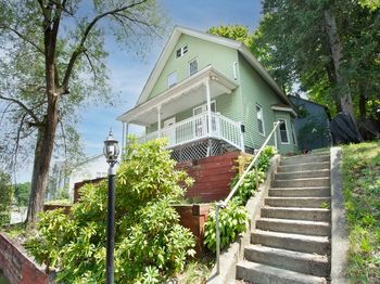 7 Clarence St
