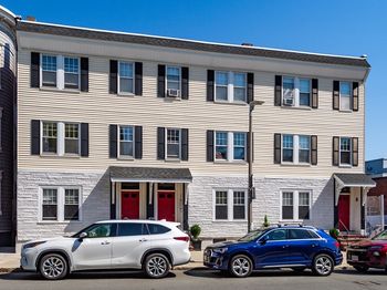 428-432 East Third Street