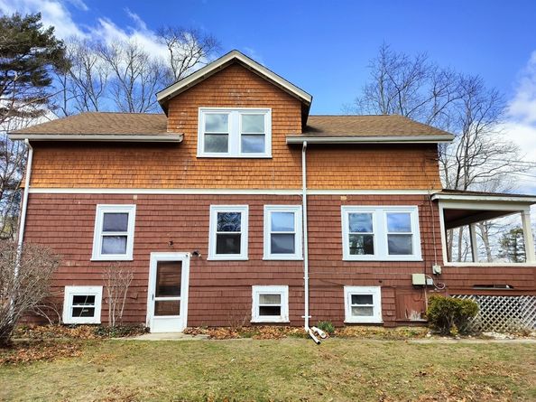 1 Indian Neck Rd, Wareham MA 02571