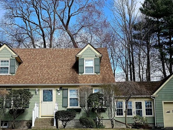 9 Howe Ave, Shrewsbury MA 01545