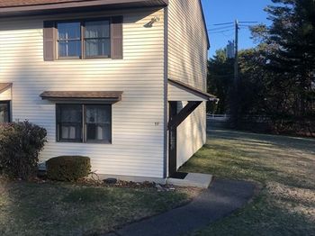 742 Daniel Shays Hwy
