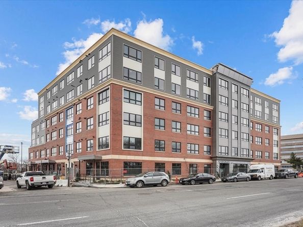 70 Leo M Birmingham Pkwy 416, Boston MA 02135