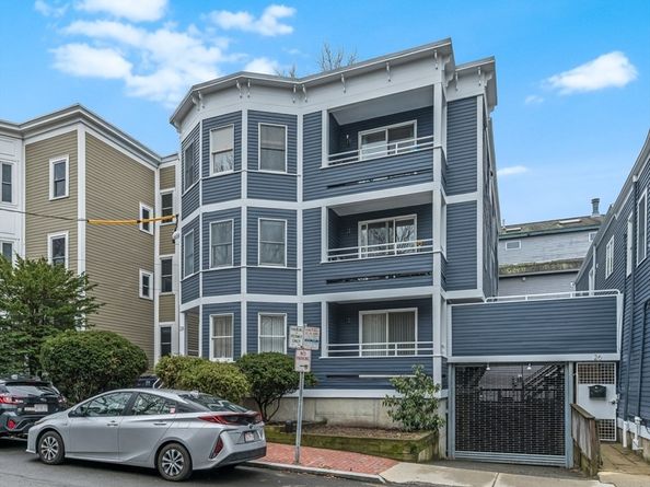 28 Surrey Street 3, Cambridge MA 02138