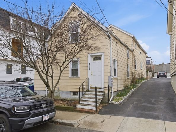 9 Clyde 9, Somerville MA 02145