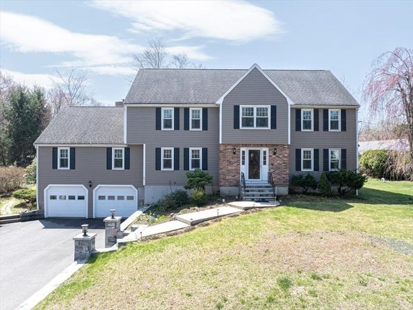 14 Whitewood Rd, Milford MA 01757