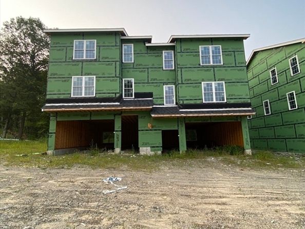 47R Yarnie 3A, Worcester MA 01602