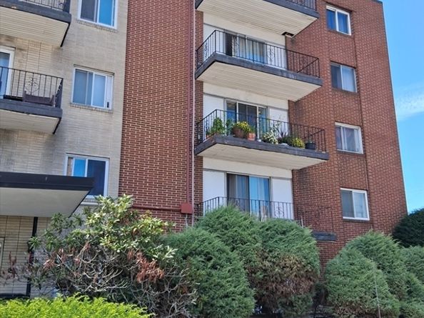 80 Main St 9, Malden MA 02148