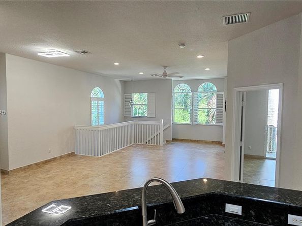 4851 Bonsai Cir 215, Palm Beach Gardens FL 33418