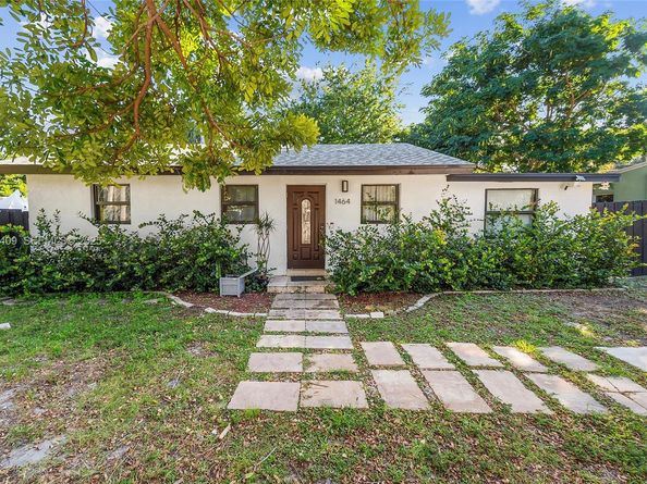 1464 NE 28th St, Pompano Beach FL 33064