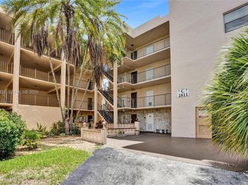 2811 Somerset Dr