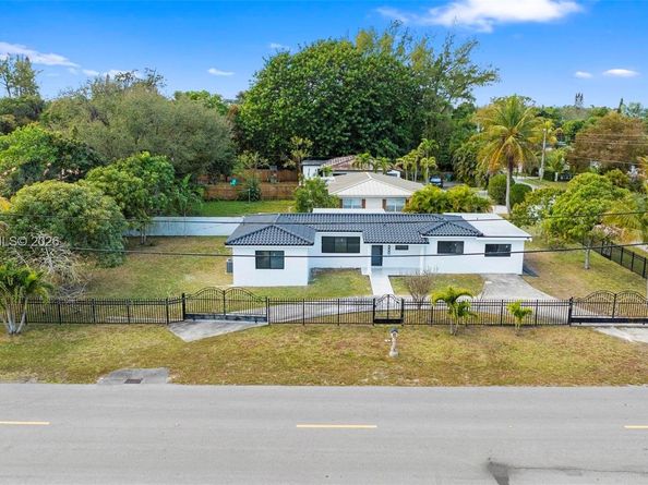 14950 NE 2nd Ave, Miami FL 33161