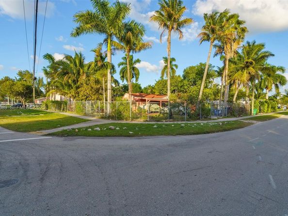 191 NW 83rd St, Miami FL 33150