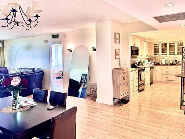 600 Three Islands Blvd 905, Hallandale Beach FL 33009