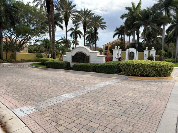 2351 W Preserve Way 104, Miramar FL 33025