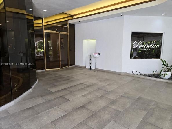 3610 Yacht Club Dr 1016, Aventura FL 33180