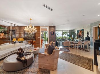 16051 Collins Ave