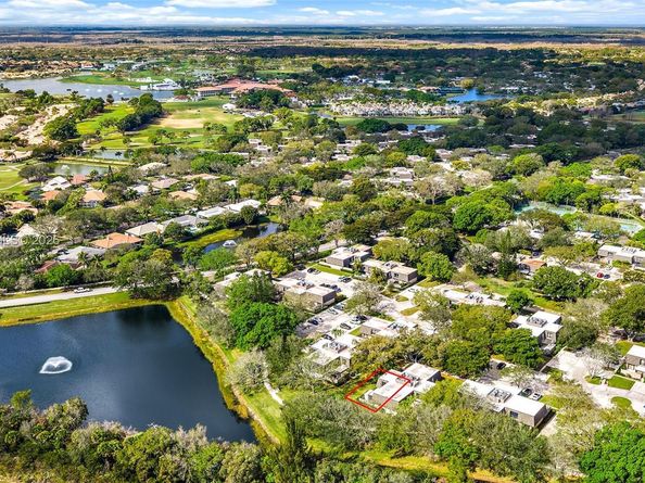 506 5th Ter, Palm Beach Gardens FL 33418