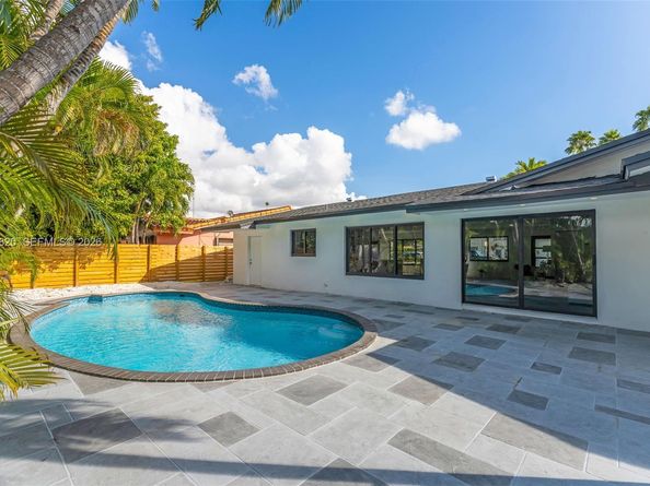 7120 SW 92nd Ave, Miami FL 33173